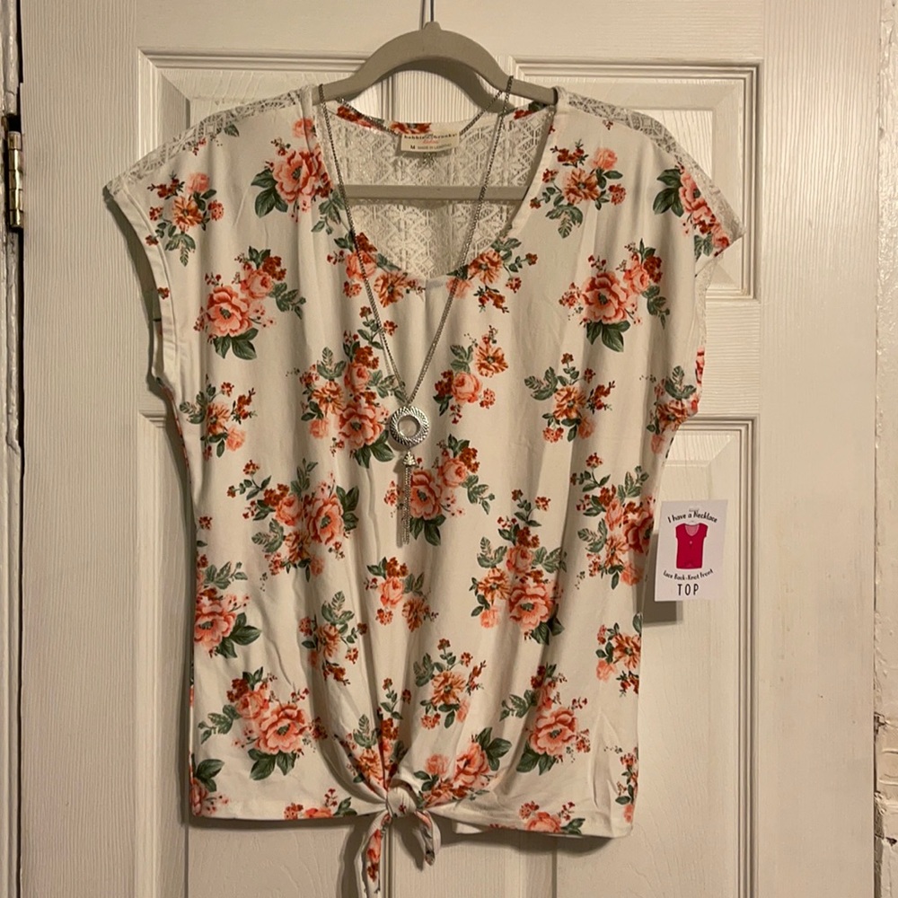 Women’s Beige and coral flowery blouse